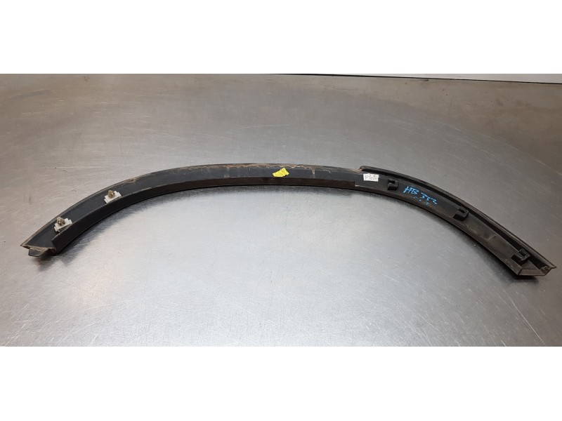 Recambio de aletin trasero izquierdo para chevrolet trax lt 4x4 referencia OEM IAM 95298241  