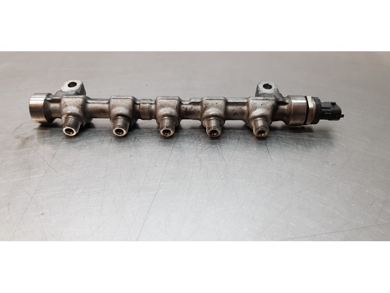 Recambio de rampa inyectora para kia venga x-tech referencia OEM IAM 314002A420  