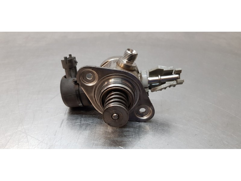 Recambio de bomba inyeccion para kia carens ( ) attract referencia OEM IAM 353202B140  