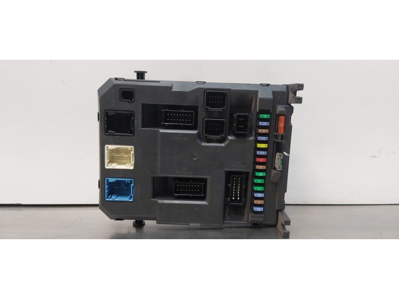 Recambio de caja reles / fusibles para peugeot 207 sport referencia OEM IAM 9664983080   Recambio de caja reles / fusibles para peugeot 207 sport referencia OEM IAM 9664983080
