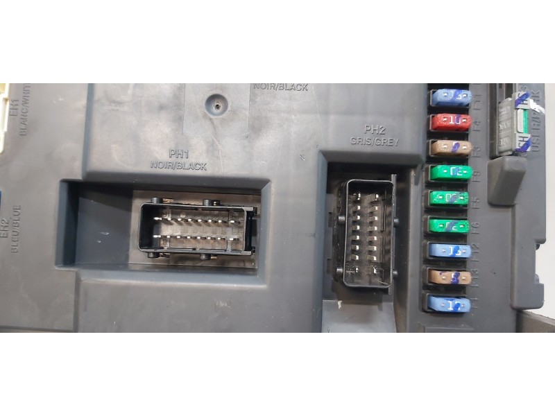 Recambio de caja reles / fusibles para peugeot 207 sport referencia OEM IAM 9664983080   Recambio de caja reles / fusibles para peugeot 207 sport referencia OEM IAM 9664983080