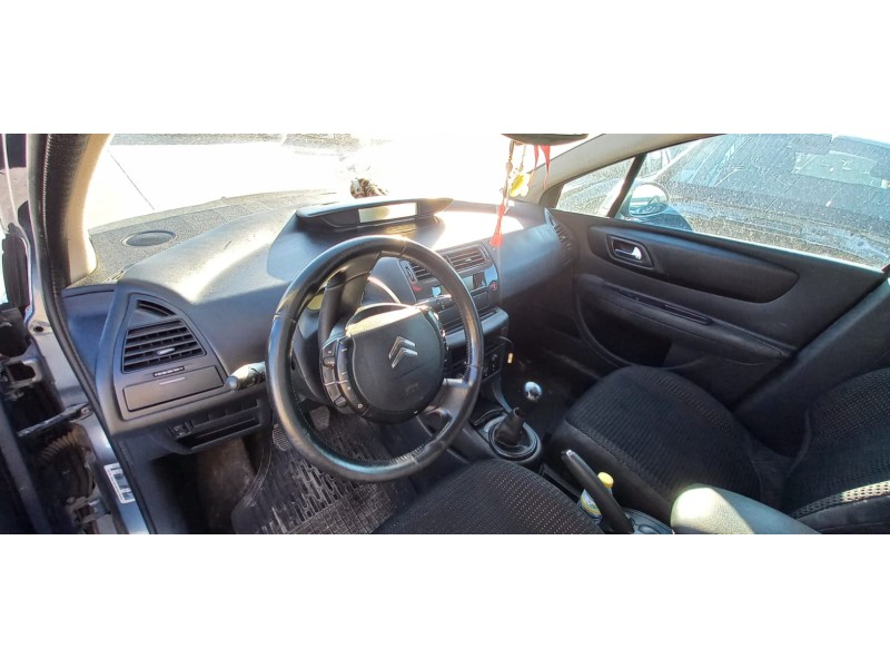 citroen c4 berlina del año 2006