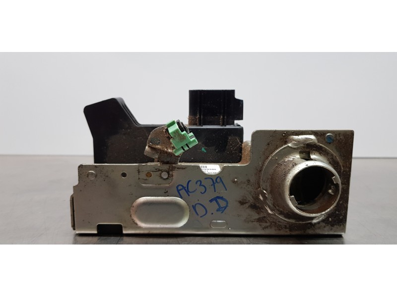 Recambio de cerradura puerta delantera derecha para ford transit connect (tc7) furgón (2006) referencia OEM IAM 2T1AV21812BG   Recambio de cerradura puerta delantera derecha para ford transit connect (tc7) furgón (2006) referencia OEM IAM 2T1AV21812BG