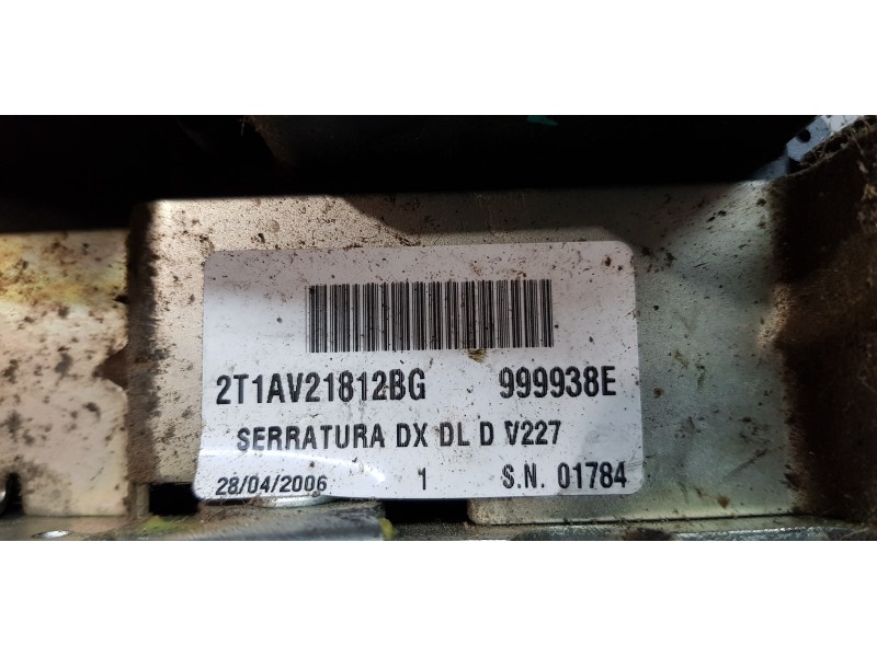 Recambio de cerradura puerta delantera derecha para ford transit connect (tc7) furgón (2006) referencia OEM IAM 2T1AV21812BG   Recambio de cerradura puerta delantera derecha para ford transit connect (tc7) furgón (2006) referencia OEM IAM 2T1AV21812BG