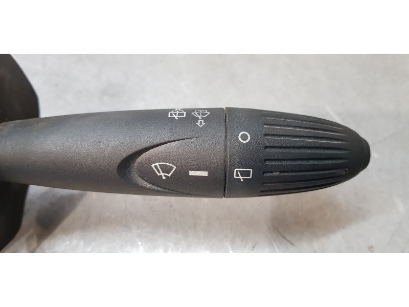 Recambio de mando multifuncion para ford ka (ccu) titanium+ referencia OEM IAM 07355593070  