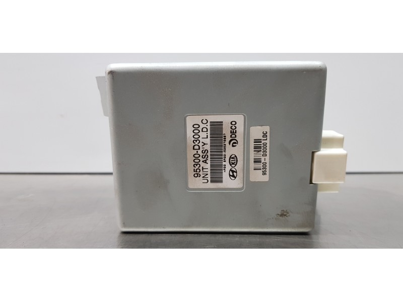 Recambio de modulo electronico para hyundai tucson ix35 referencia OEM IAM 95300D3000  