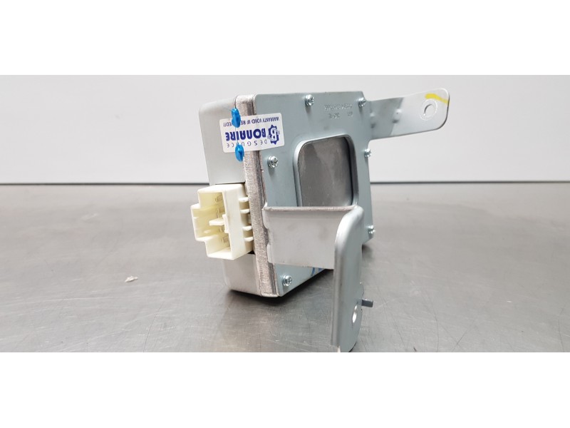 Recambio de modulo electronico para hyundai tucson ix35 referencia OEM IAM 95300D3000  