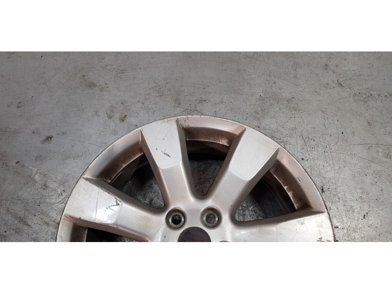 Recambio de llanta para mitsubishi outlander (cw0) challenge 4wd referencia OEM IAM 4250B594   Recambio de llanta para mitsubishi outlander (cw0) challenge 4wd referencia OEM IAM 4250B594