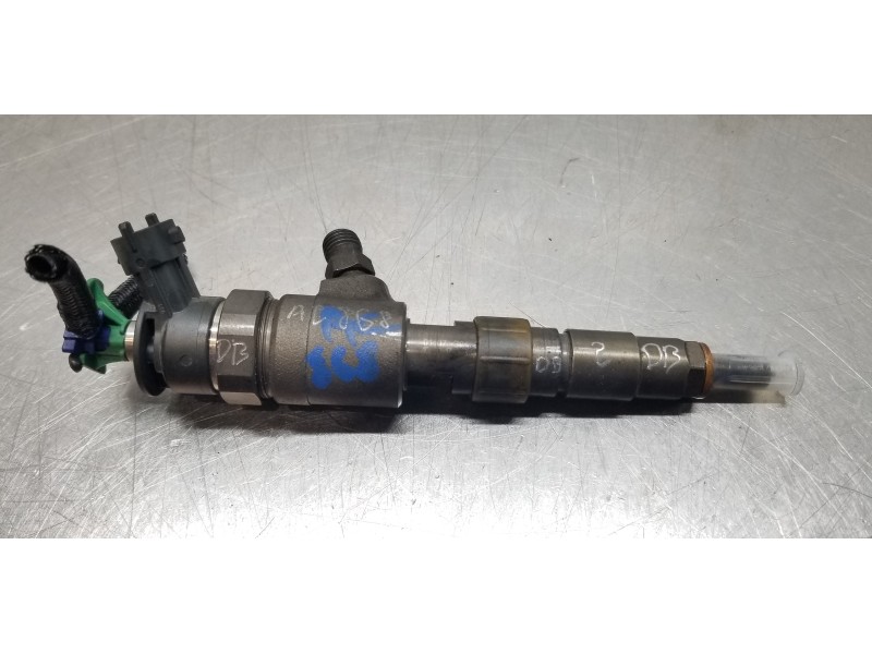 Recambio de inyector para citroen c4 picasso feel referencia OEM IAM 0445110566  