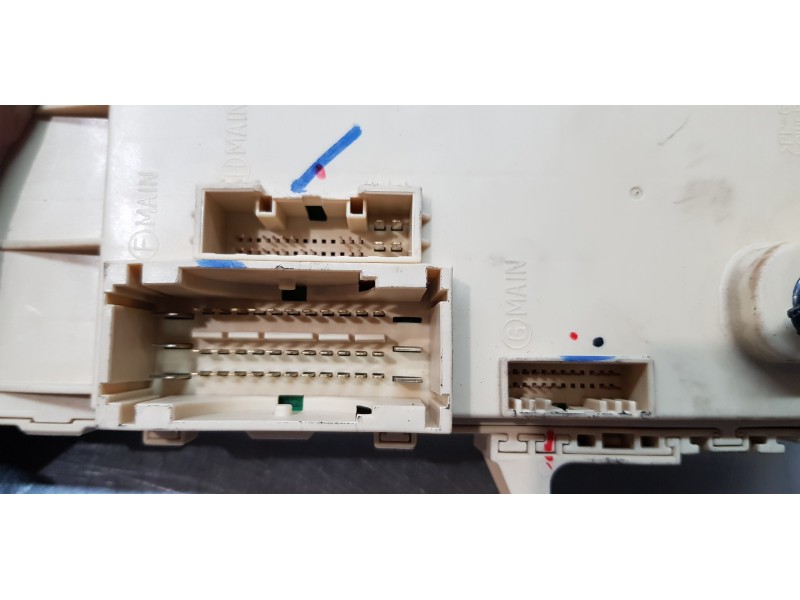 Recambio de caja reles / fusibles para kia carens ( ) attract referencia OEM IAM 91950A4510  