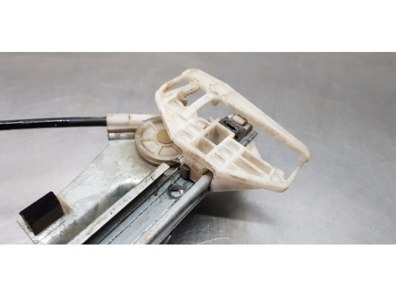 Recambio de elevalunas delantero derecho para peugeot partner (s1) combispace referencia OEM IAM 9222G1 0130821914  Recambio de elevalunas delantero derecho para peugeot partner (s1) combispace referencia OEM IAM 9222G1 0130821914