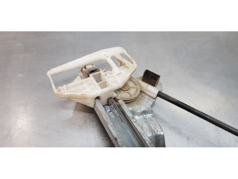 Recambio de elevalunas delantero derecho para peugeot partner (s1) combispace referencia OEM IAM 9222G1 0130821914  Recambio de elevalunas delantero derecho para peugeot partner (s1) combispace referencia OEM IAM 9222G1 0130821914