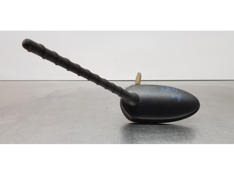 Recambio de antena para hyundai tucson ix35 referencia OEM IAM 96200D3050  