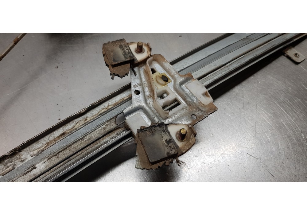 Recambio de elevalunas delantero derecho para honda civic berlina 5 (eu7/8) 1.6i ls referencia OEM IAM 72210S6DG11  