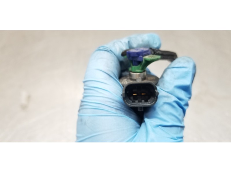 Recambio de inyector para citroen c4 picasso feel referencia OEM IAM 0445110566  