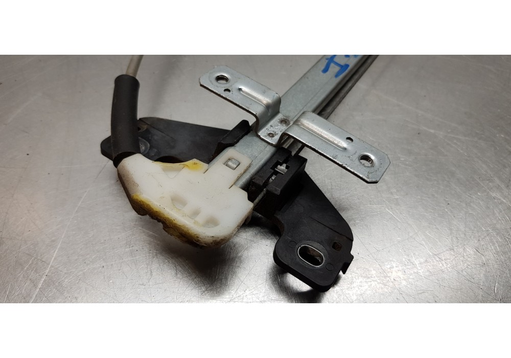 Recambio de elevalunas trasero izquierdo para honda civic berlina 5 (eu7/8) 1.6i ls referencia OEM IAM 72750S6D013   Recambio de elevalunas trasero izquierdo para honda civic berlina 5 (eu7/8) 1.6i ls referencia OEM IAM 72750S6D013