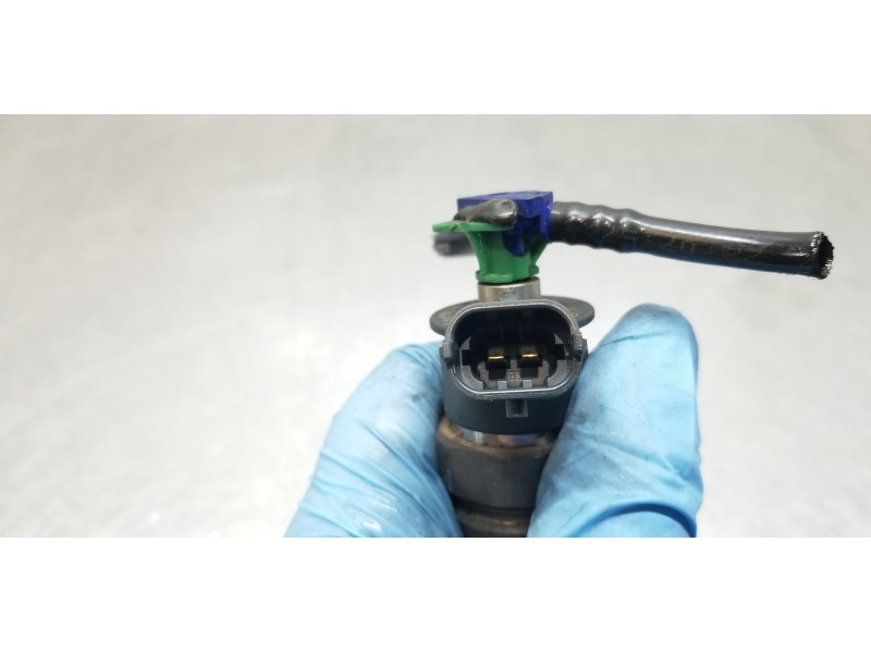 Recambio de inyector para citroen c4 picasso feel referencia OEM IAM 0445110566  