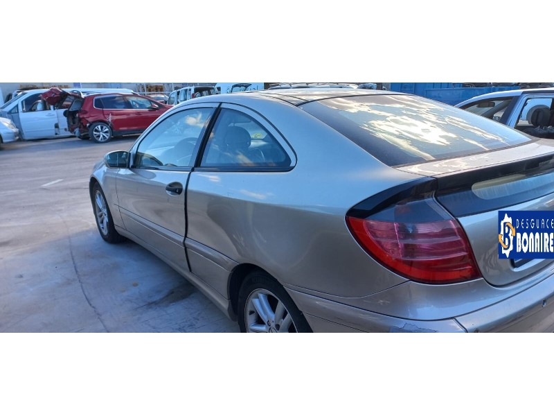 mercedes clase c (w203) sportcoupe del año 2002