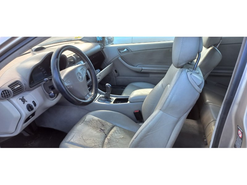 mercedes clase c (w203) sportcoupe del año 2002