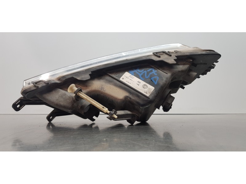 Recambio de faro antiniebla derecho para skoda octavia combi (5e5) ambition referencia OEM IAM 5E0941702E   Recambio de faro antiniebla derecho para skoda octavia combi (5e5) ambition referencia OEM IAM 5E0941702E