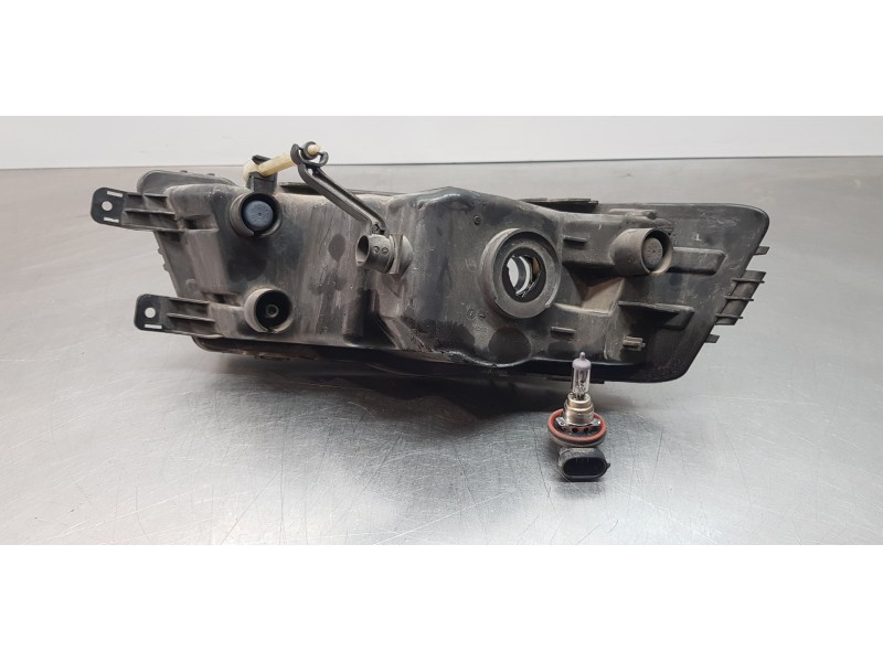 Recambio de faro antiniebla derecho para skoda octavia combi (5e5) ambition referencia OEM IAM 5E0941702E   Recambio de faro antiniebla derecho para skoda octavia combi (5e5) ambition referencia OEM IAM 5E0941702E