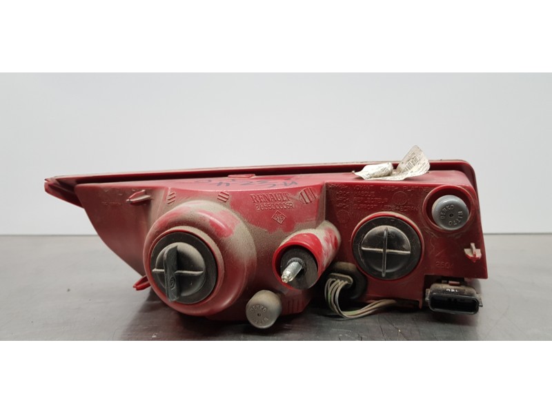 Recambio de piloto trasero derecho interior para renault laguna coupe base referencia OEM IAM 265500006R  