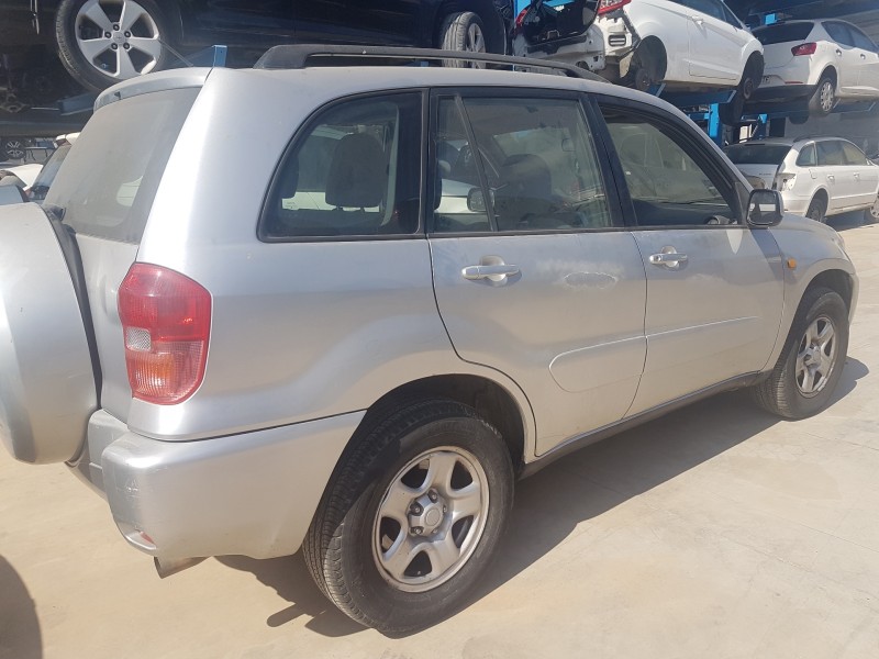 toyota rav 4 (a2) del año 2000