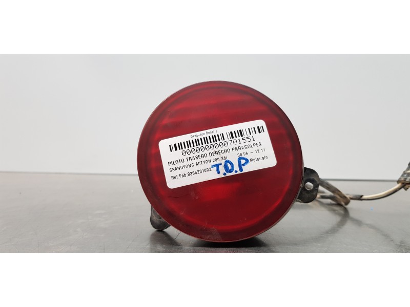 Recambio de piloto trasero derecho paragolpes para ssangyong actyon 200 xdi referencia OEM IAM 8386231002  