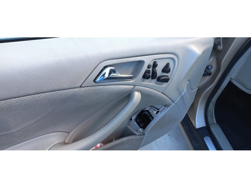 mercedes clase c (w203) sportcoupe del año 2002