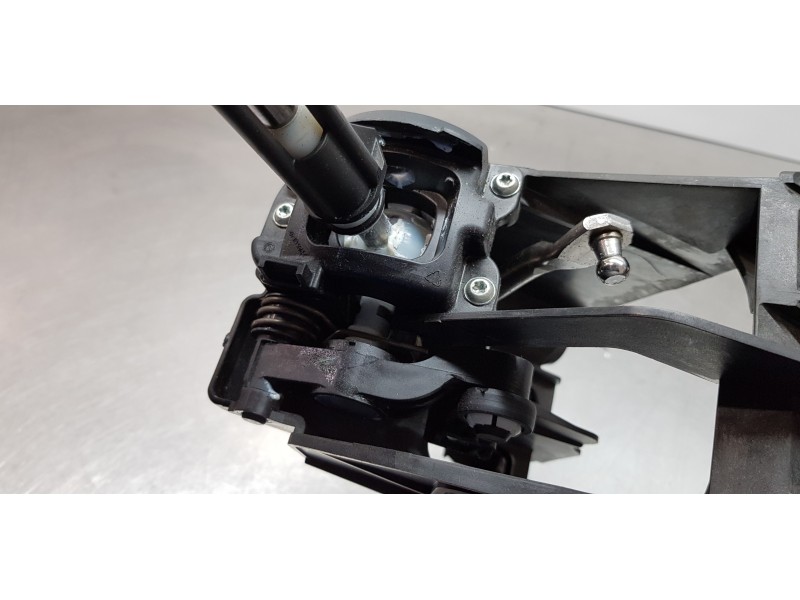 Recambio de palanca cambio para renault scenic iv grand zen referencia OEM IAM 341045423R  