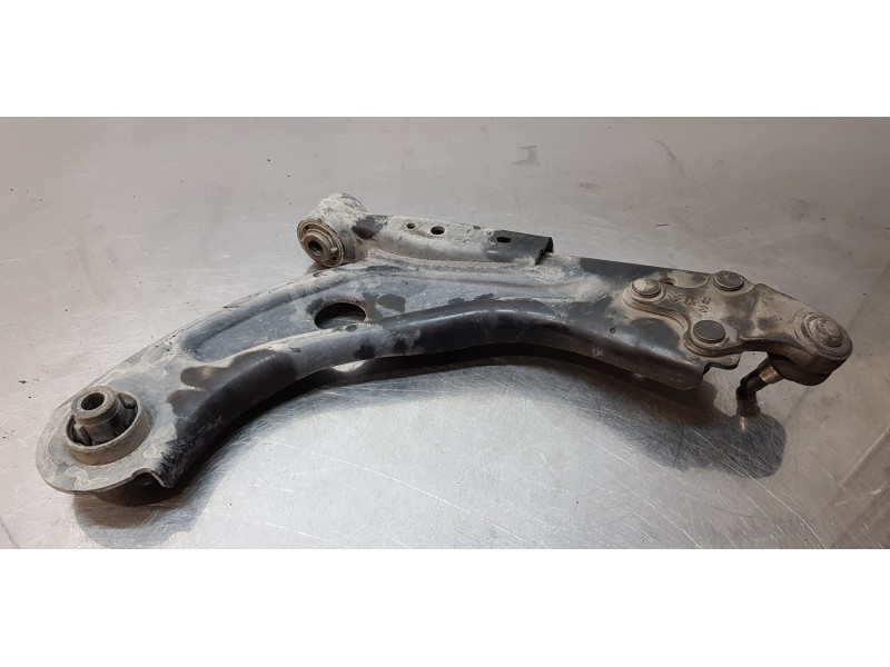 Recambio de brazo suspension inferior delantero izquierdo para citroen c4 picasso seduction referencia OEM IAM 9678311380  