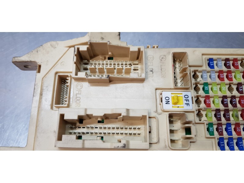 Recambio de caja reles / fusibles para kia carens ( ) drive referencia OEM IAM 91950A4510  