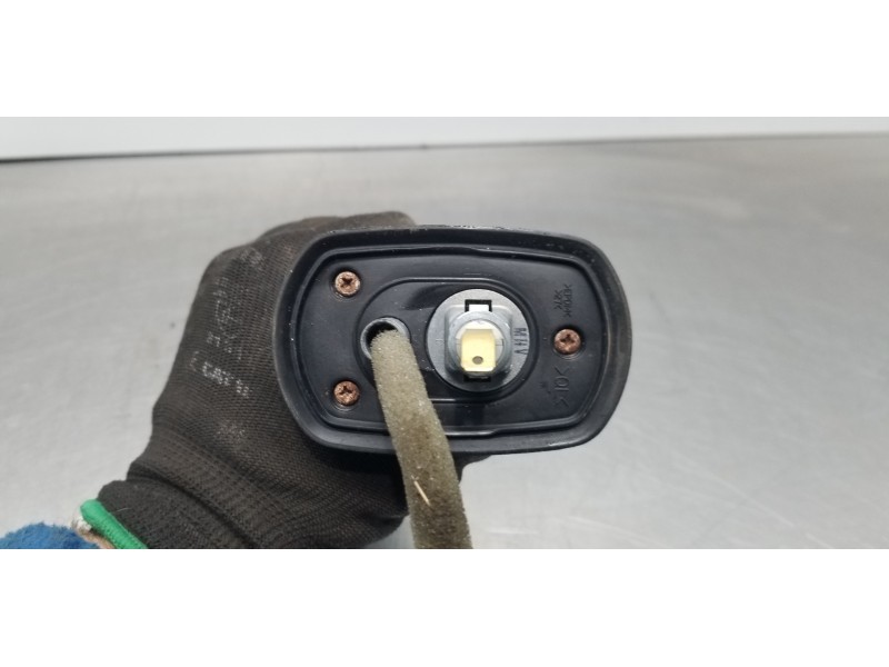 Recambio de antena para kia sportage dynamic referencia OEM IAM 96200D9000  