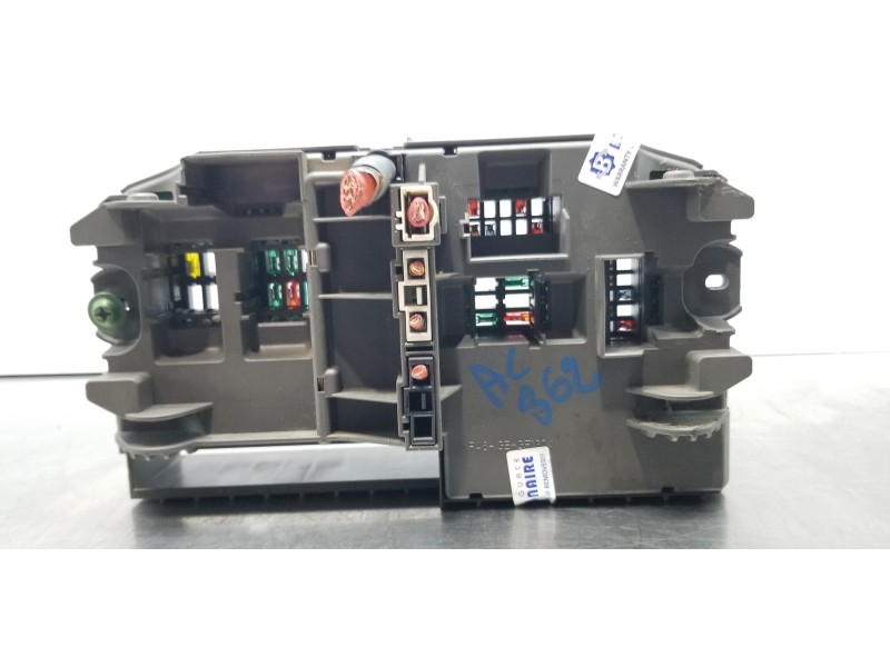 Recambio de caja reles / fusibles para bmw x5 (e70) 3.0d referencia OEM IAM 6931690  