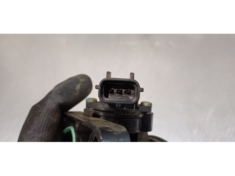 Recambio de caja mariposa para ford cougar (mc) 2.0 referencia OEM IAM 98BF9B989  