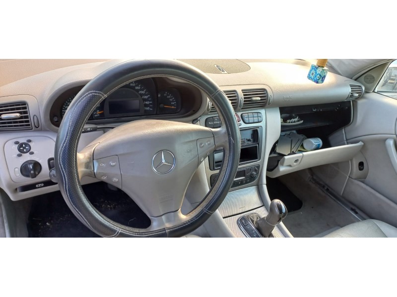 mercedes clase c (w203) sportcoupe del año 2002