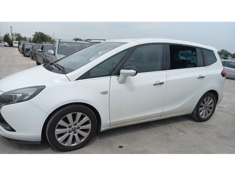opel zafira tourer del año 2012
