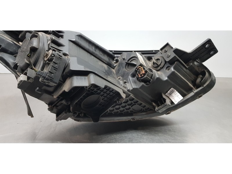 Recambio de faro izquierdo para kia sportage concept referencia OEM IAM 92101F1010  