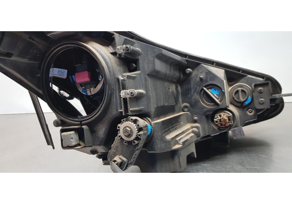 Recambio de faro izquierdo para kia sportage concept referencia OEM IAM 92101F1010  