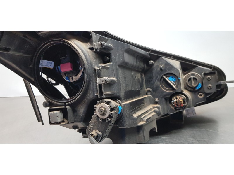 Recambio de faro izquierdo para kia sportage concept referencia OEM IAM 92101F1010  