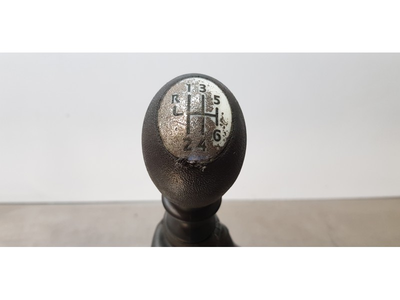 Recambio de palanca cambio para renault scenic iii limited referencia OEM IAM 8201021402   Recambio de palanca cambio para renault scenic iii limited referencia OEM IAM 8201021402