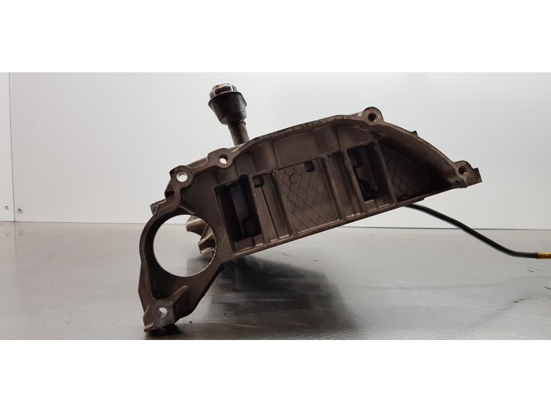 Recambio de sobrecarter para land rover range rover sport v6 td se referencia OEM IAM LR011693 4H2Q6U004FC 