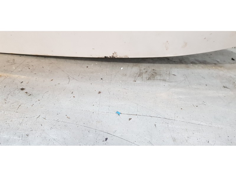 Recambio de porton trasero para kia carens ( ) drive referencia OEM IAM 73700A4040  