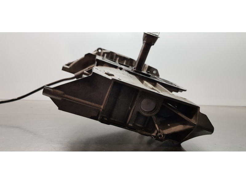 Recambio de sobrecarter para land rover range rover sport v6 td se referencia OEM IAM LR011693 4H2Q6U004FC 