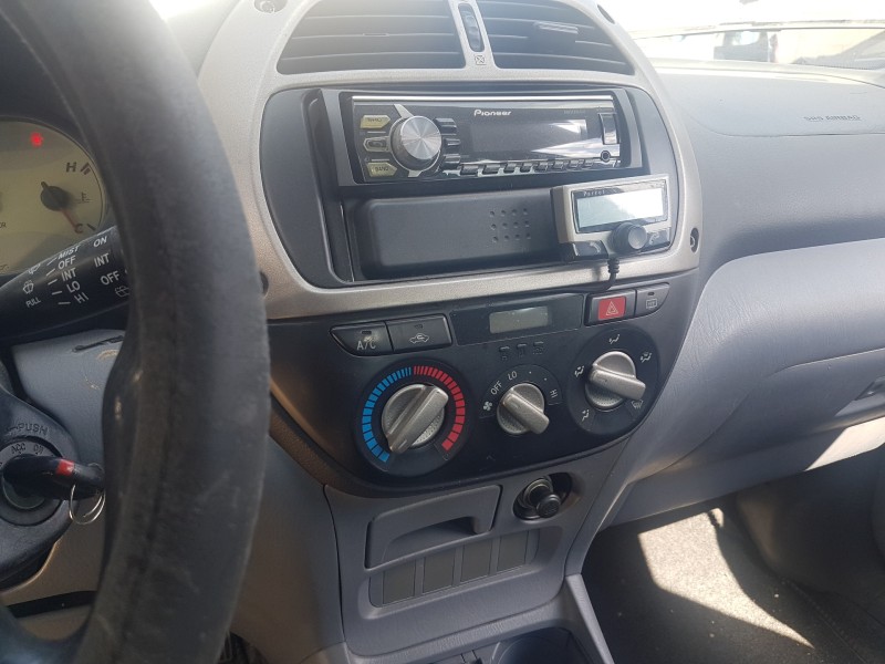 toyota rav 4 (a2) del año 2000