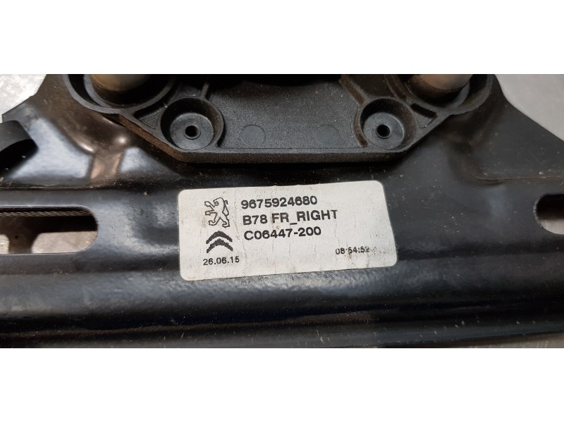 Recambio de elevalunas delantero derecho para citroen c4 picasso seduction referencia OEM IAM 9675924680  