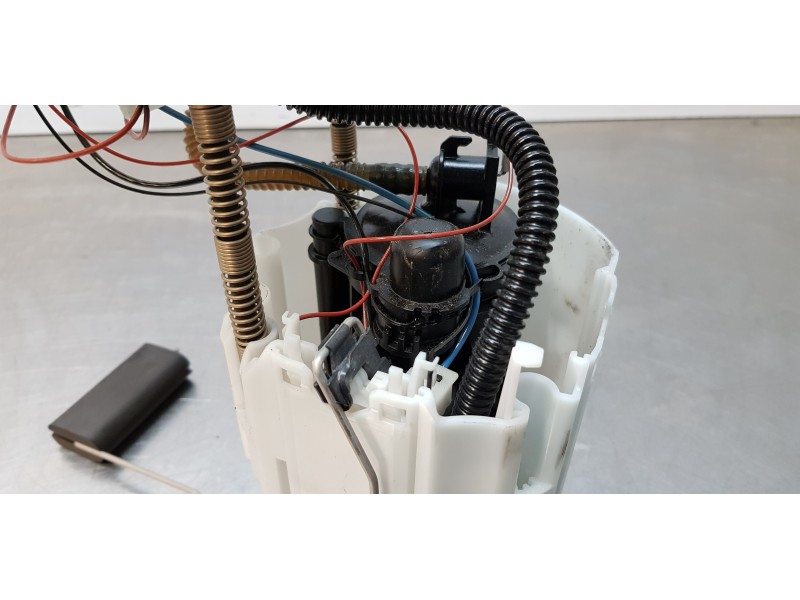 Recambio de aforador para opel zafira tourer selective referencia OEM IAM 13586316  