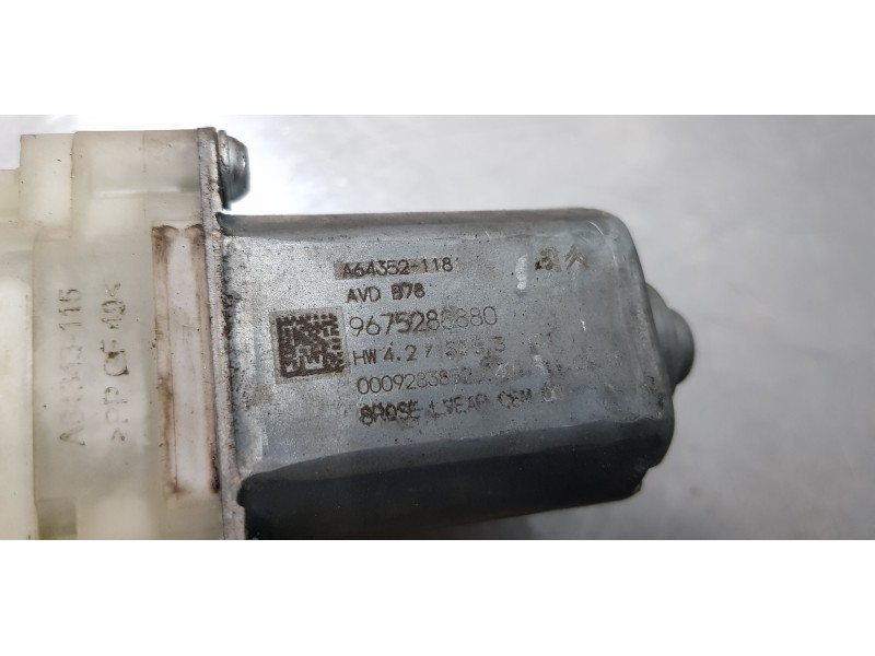 Recambio de elevalunas delantero derecho para citroen c4 picasso seduction referencia OEM IAM 9675924680  