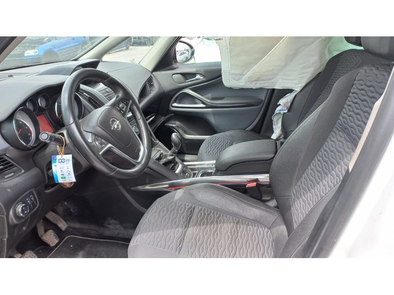 opel zafira tourer del año 2012