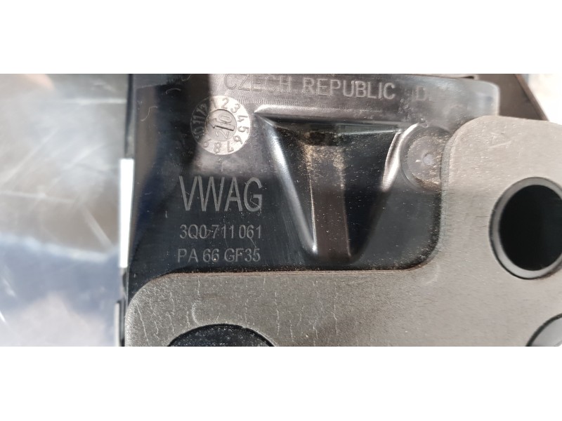 Recambio de palanca cambio para volkswagen caddy furgón/kombi kasten bmt referencia OEM IAM 5WA711049AN  